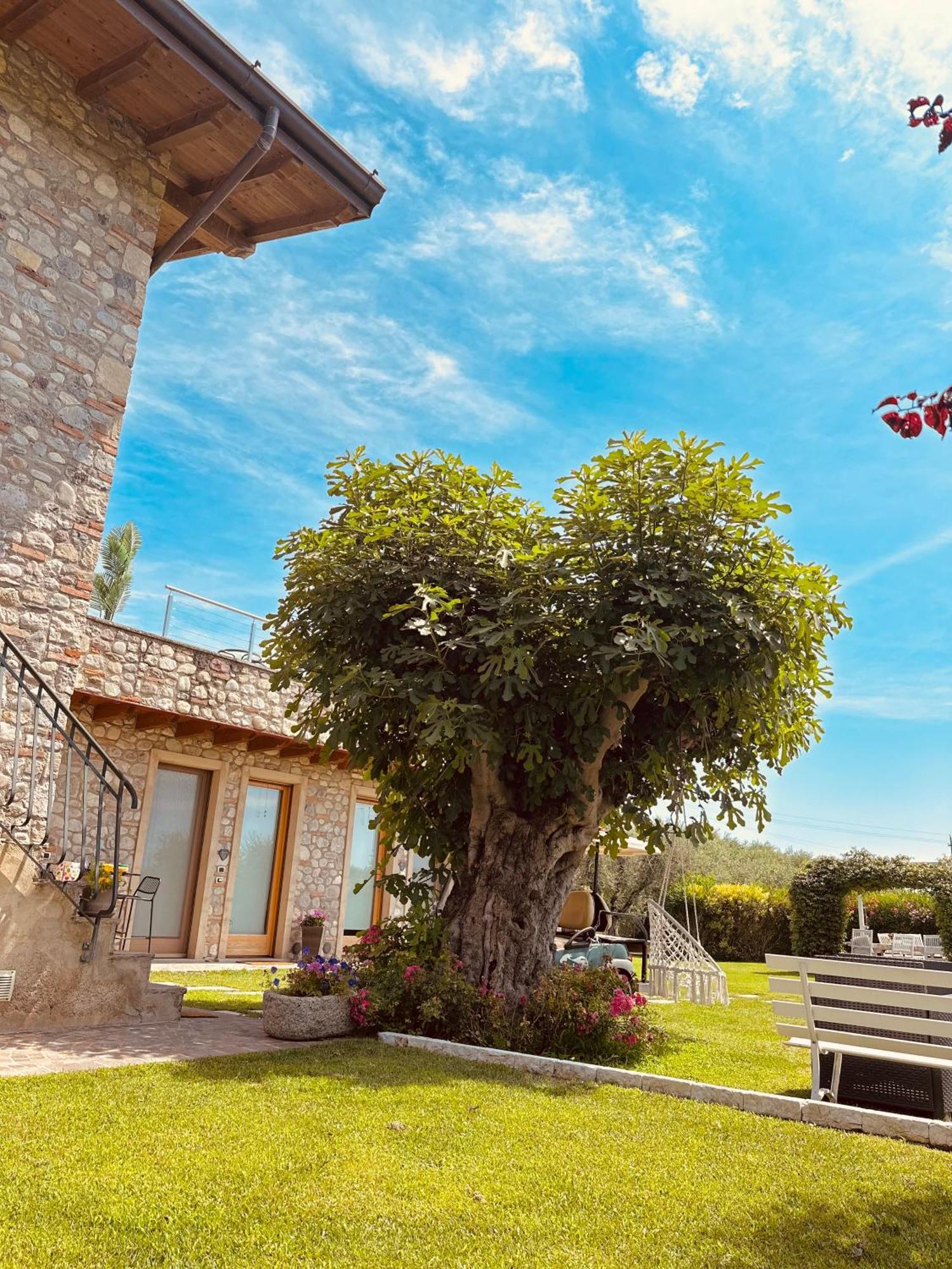 Holiday Home Sovenigo Puegnago Eksteriør billede